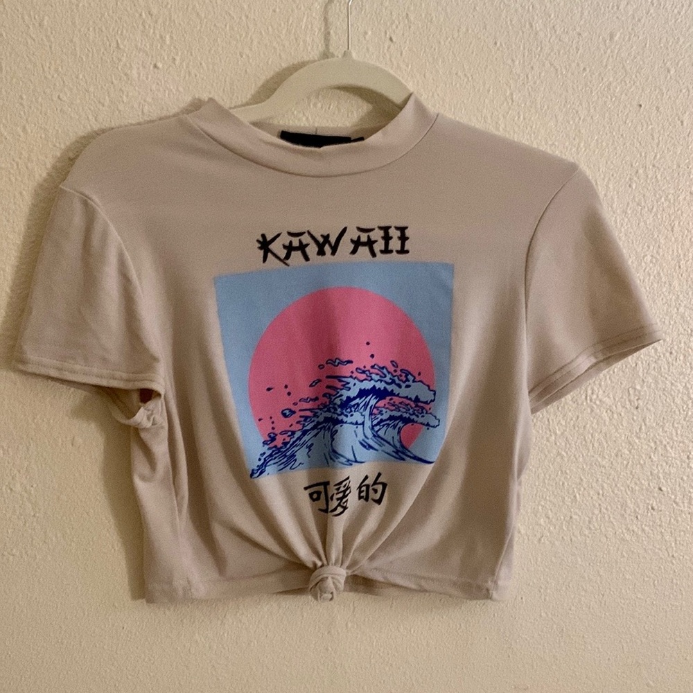Missguided Petite cropped nude graphic tee - US 6
